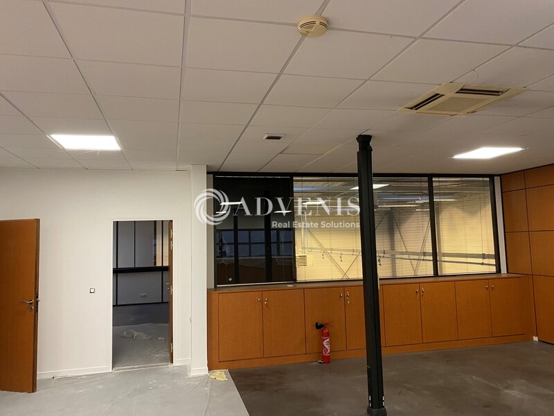 Location Bureaux et activités légères POISSY (78300) - Photo 5