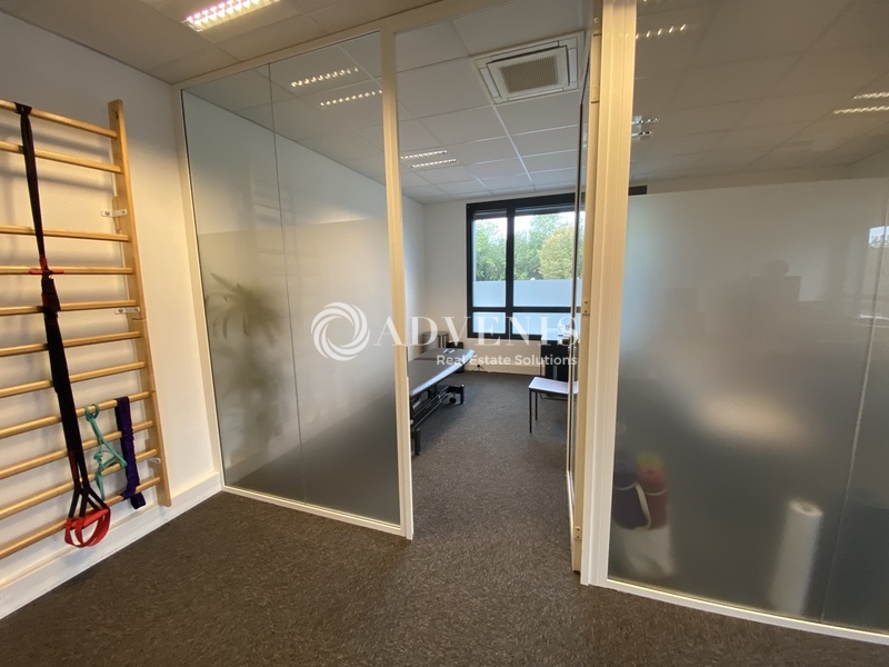 Location Bureaux FOURQUEUX (78112) - Photo 3