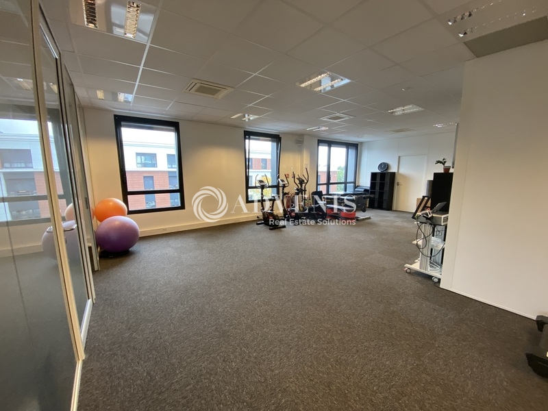 Location Bureaux FOURQUEUX (78112) - Photo 4