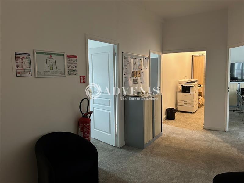 Location Bureaux TOURS (37000) - Photo 7