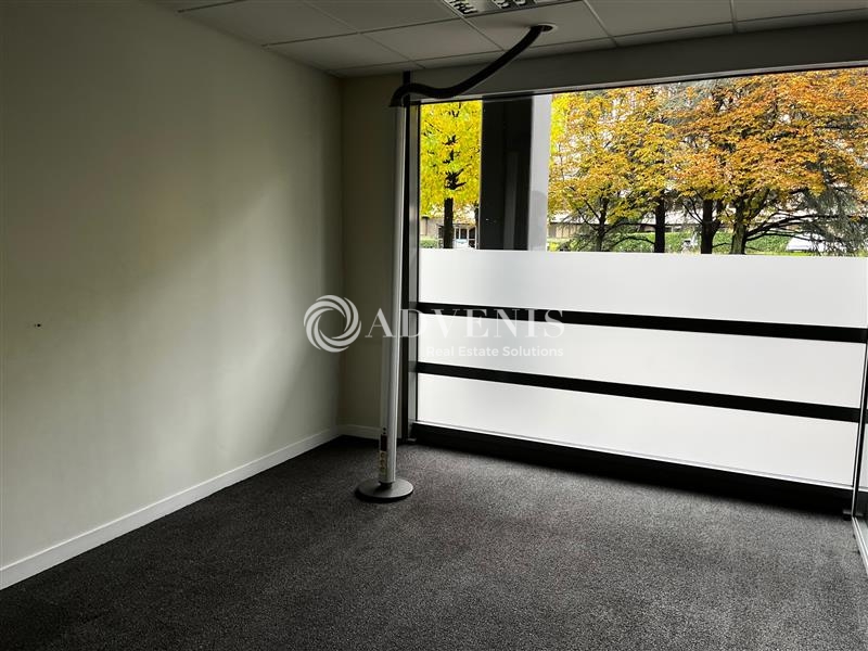 Location Bureaux TOURS (37000) - Photo 6