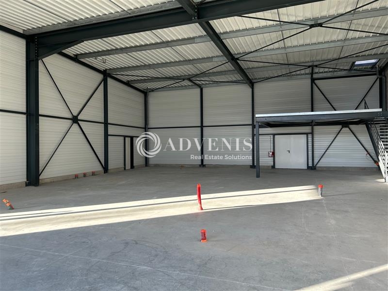 Vente Utilisateur Commerces SAINT PIERRE DES CORPS (37700) - Photo 2