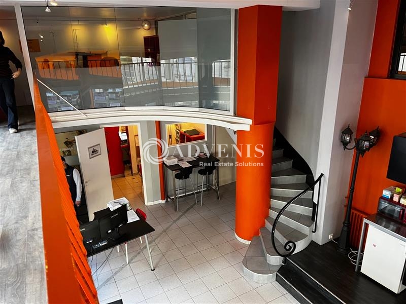 Location Commerces TOURS (37000) - Photo 1