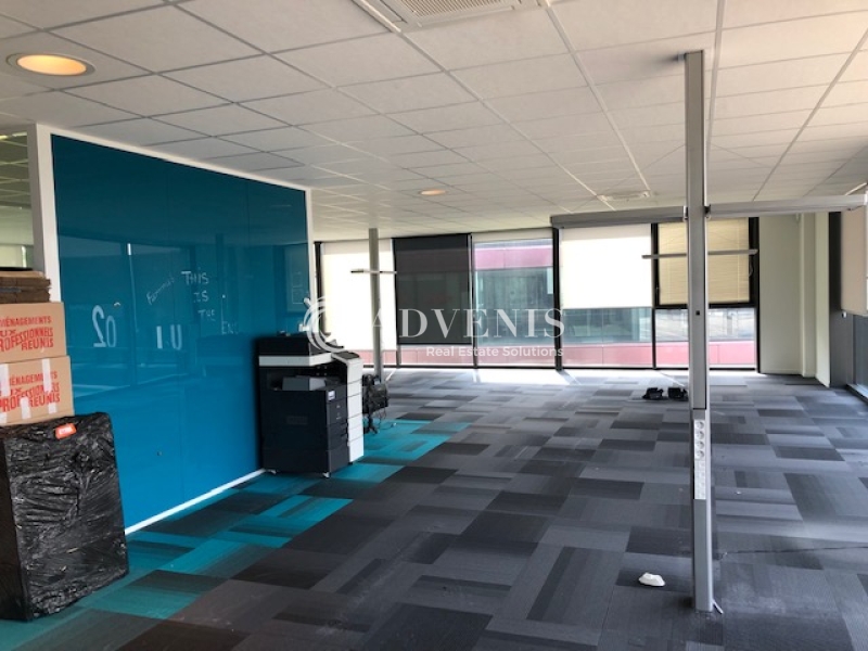 Vente Utilisateur Bureaux PARCAY MESLAY (37210) - Photo 1