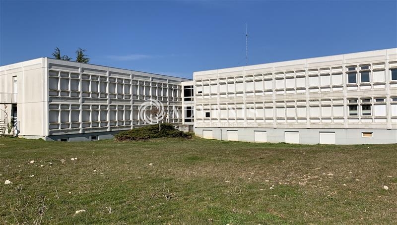 Location Bureaux LA CHAUSSEE SAINT VICTOR (41260) - Photo 1