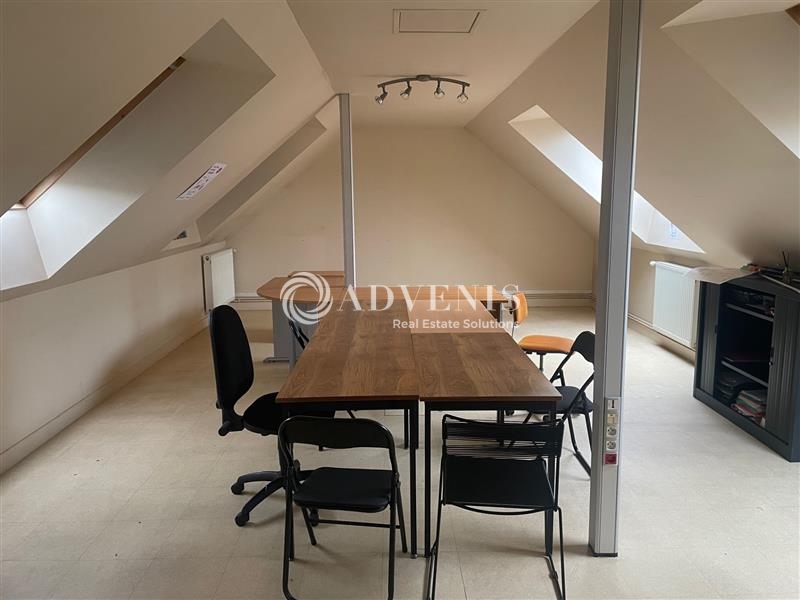 Location Bureaux LA CHAUSSEE SAINT VICTOR (41260) - Photo 1