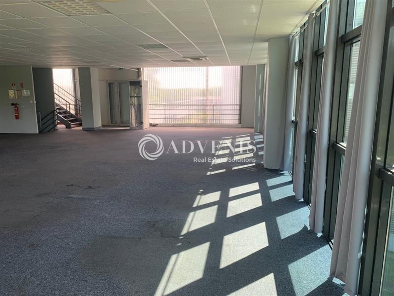 Vente Investisseur Bureaux VENDOME (41100) - Photo 3