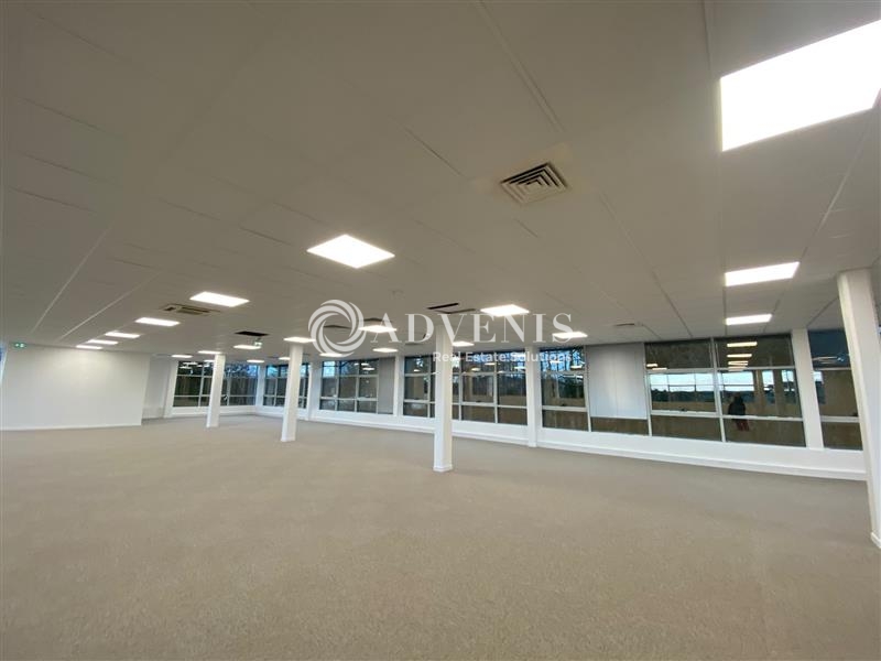 Location Bureaux et activités légères ELANCOURT (78990) - Photo 8