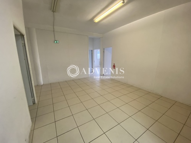 Location Bureaux et activités légères TRAPPES (78190) - Photo 7