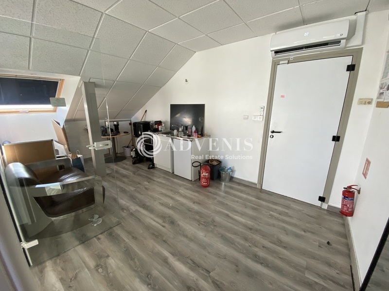 Vente Utilisateur Bureaux TRAPPES (78190) - Photo 2