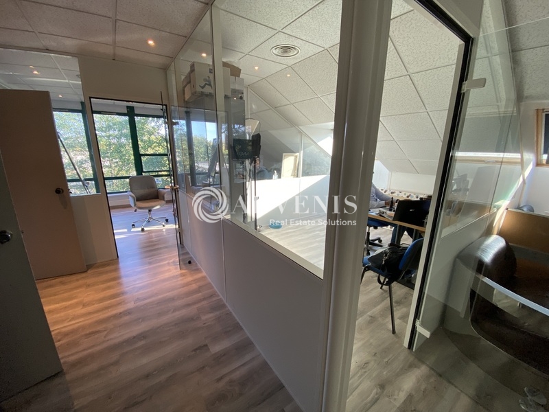 Vente Utilisateur Bureaux TRAPPES (78190) - Photo 3