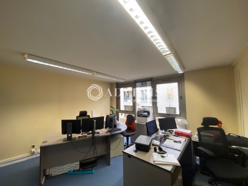 Vente Utilisateur Bureaux VERSAILLES (78000) - Photo 4