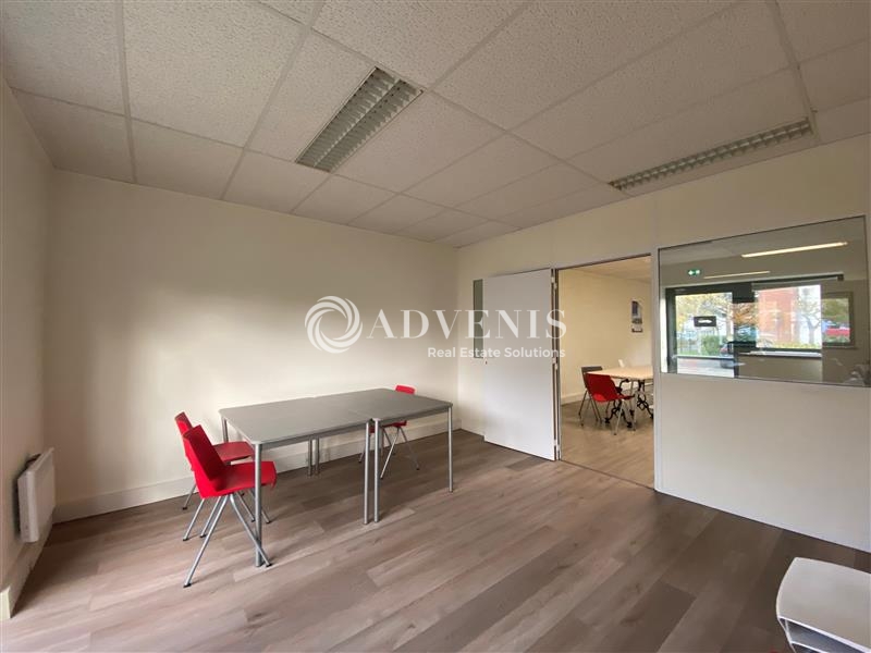 Location Bureaux et activités légères TRAPPES (78190) - Photo 3