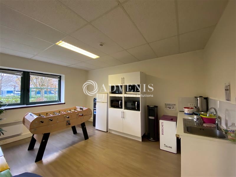 Location Bureaux et activités légères TRAPPES (78190) - Photo 4