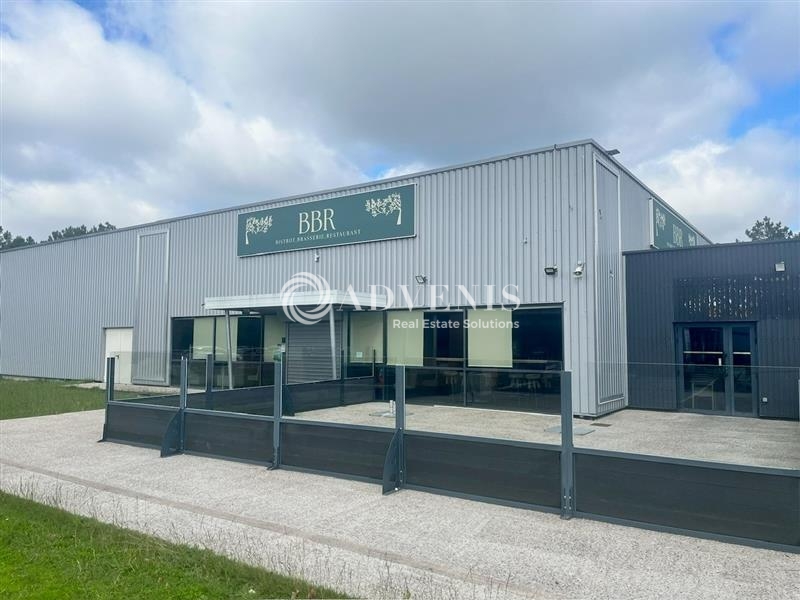 Location Commerces LE PIAN MEDOC (33290) - Photo 1