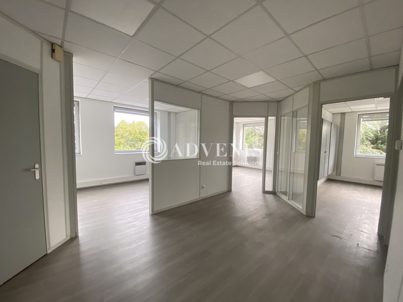 Location Bureaux PONTOISE (95000) - Photo 7