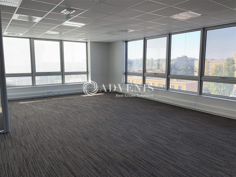 Location Bureaux LE MANS (72100) - Photo 2