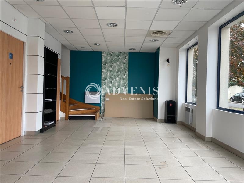 Location Commerces ORLEANS (45000) - Photo 2