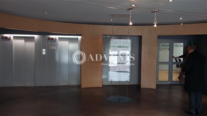 Vente Utilisateur Bureaux MARLY LE ROI (78160) - Photo 2