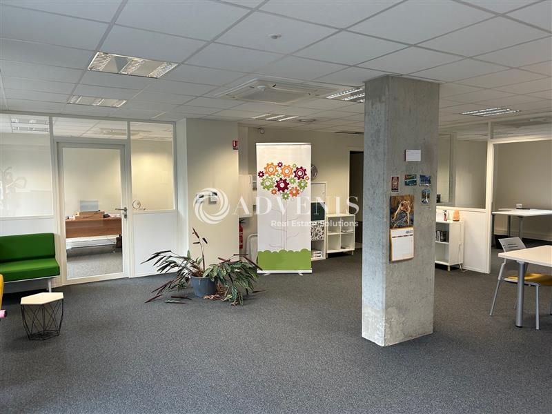 Location Bureaux TOURS (37000) - Photo 3