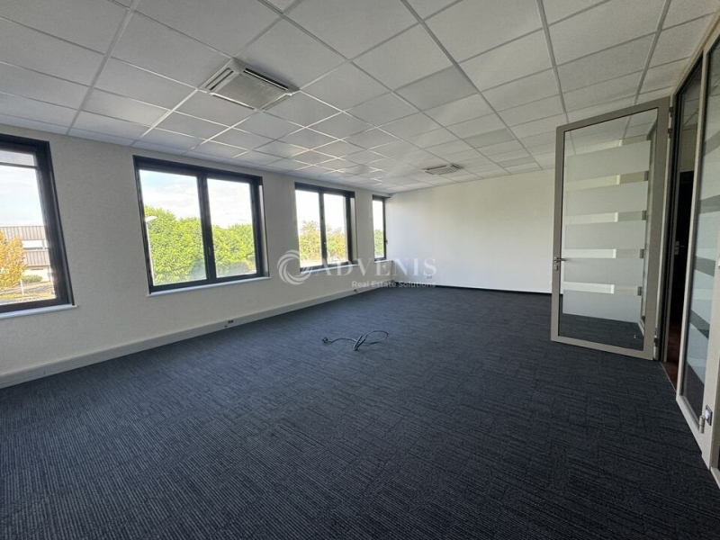 Location Bureaux ENTZHEIM (67960) - Photo 9