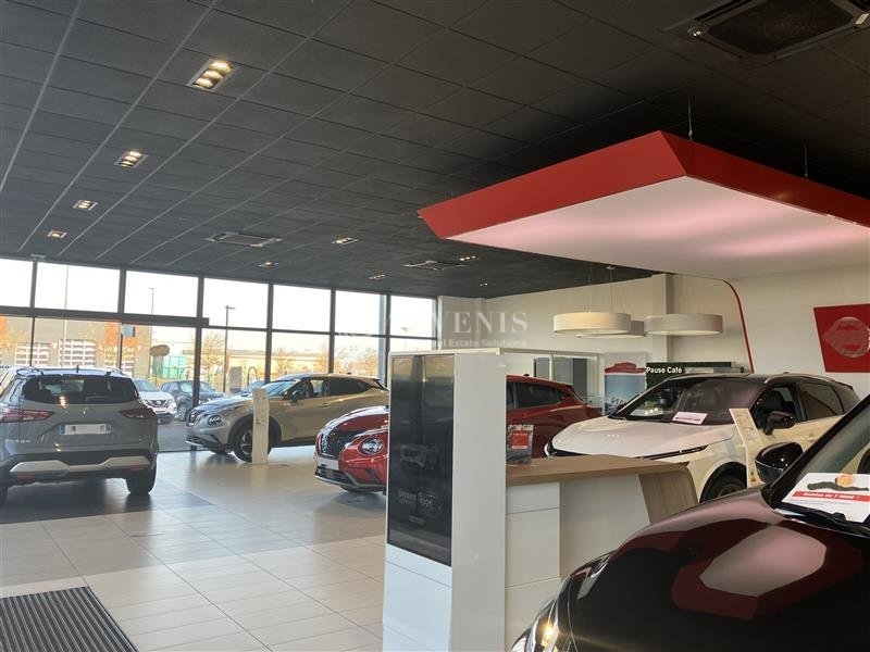 Location Commerces VARENNES VAUZELLES (58640) - Photo 3