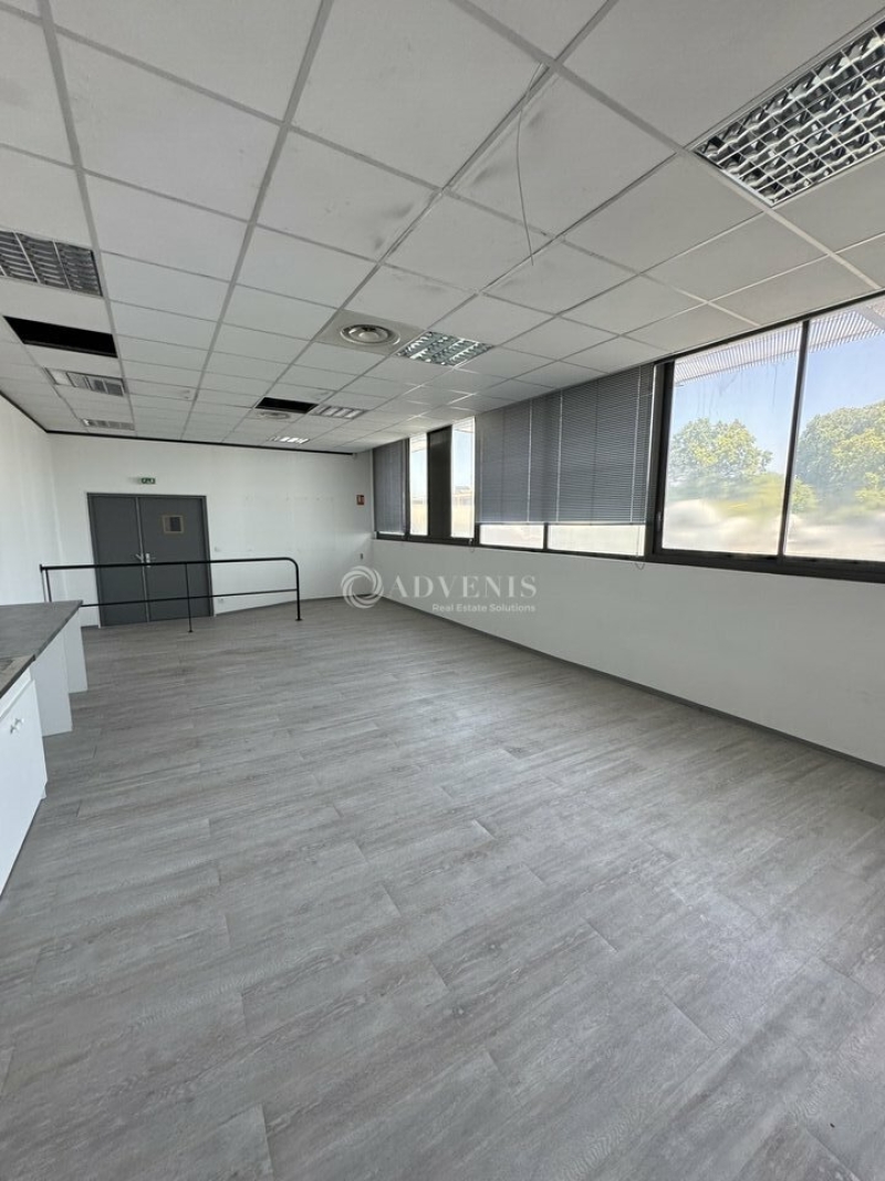 Location Bureaux NÎMES (30000) - Photo 8