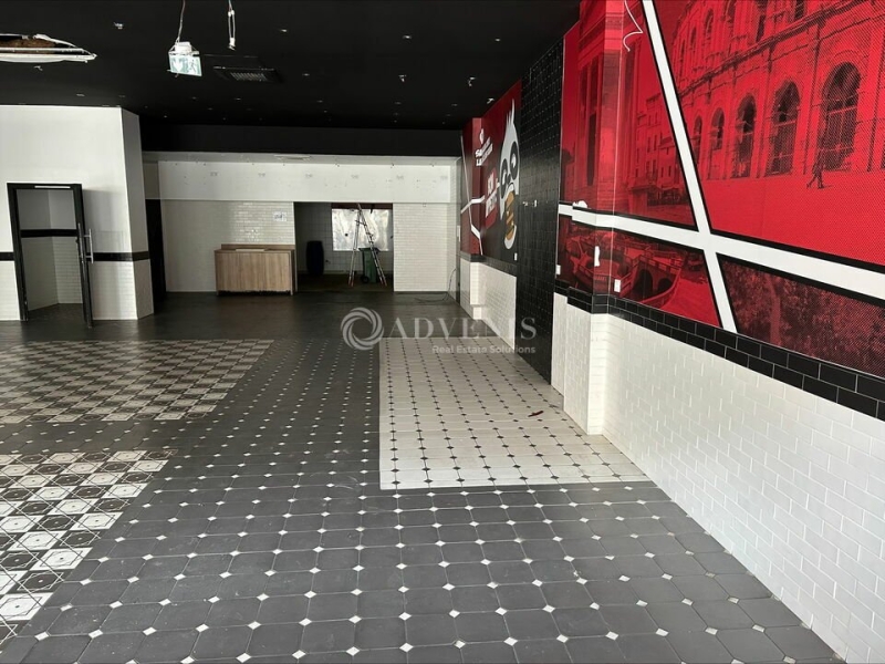 Location Commerces NIMES (30000) - Photo 3