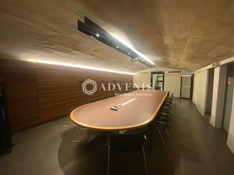 Location Bureaux BORDEAUX (33000) - Photo 1