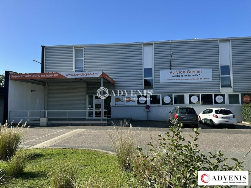 Location Commerces PESSAC (33600) - Photo 1