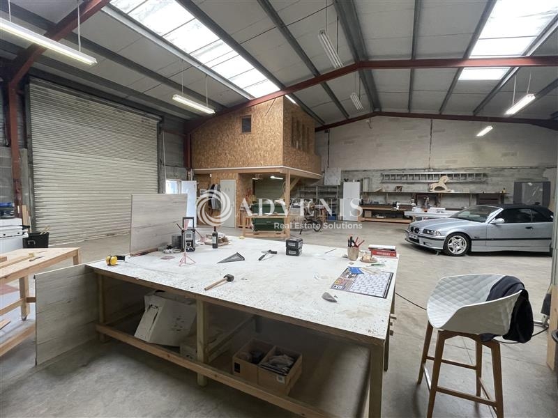 Location Activités Entrepôts YVRAC (33370) - Photo 4
