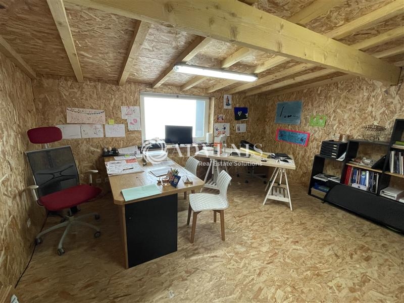 Location Activités Entrepôts YVRAC (33370) - Photo 5