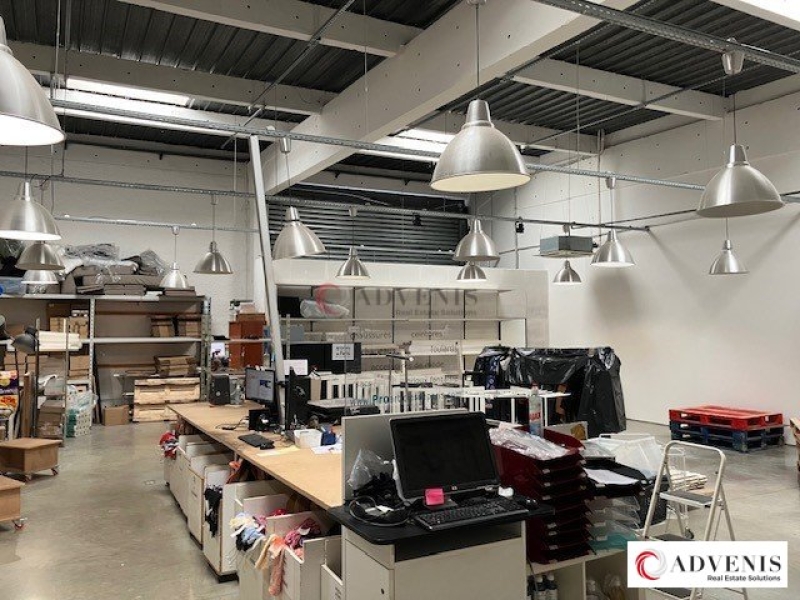 Location Commerces BORDEAUX (33300) - Photo 2