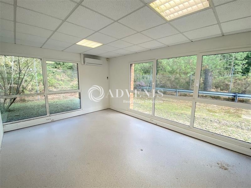 Location Bureaux SAINT JEAN D'ILLAC (33127) - Photo 2