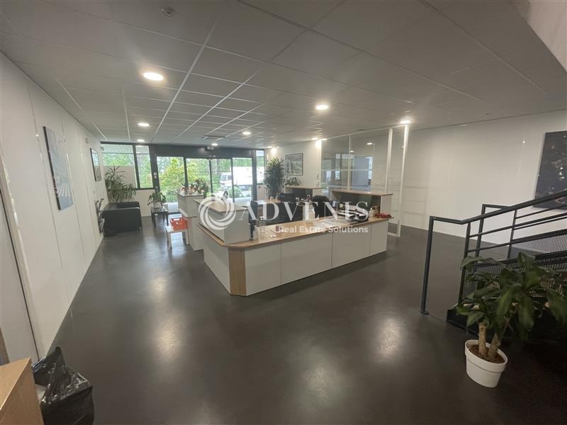 Location Bureaux BRUGES (33520) - Photo 5