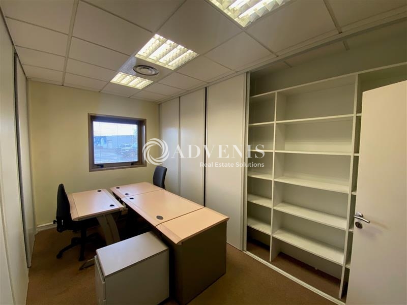 Vente Investisseur Bureaux BRUGES (33520) - Photo 9