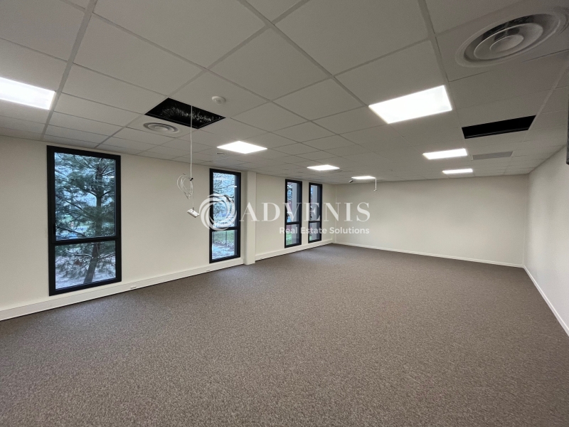 Location Bureaux PESSAC (33600) - Photo 9