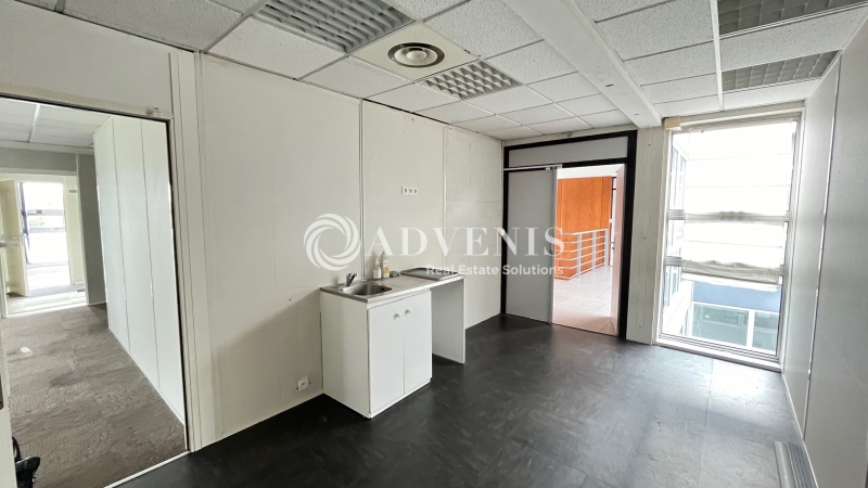 Location Bureaux BORDEAUX (33300) - Photo 5