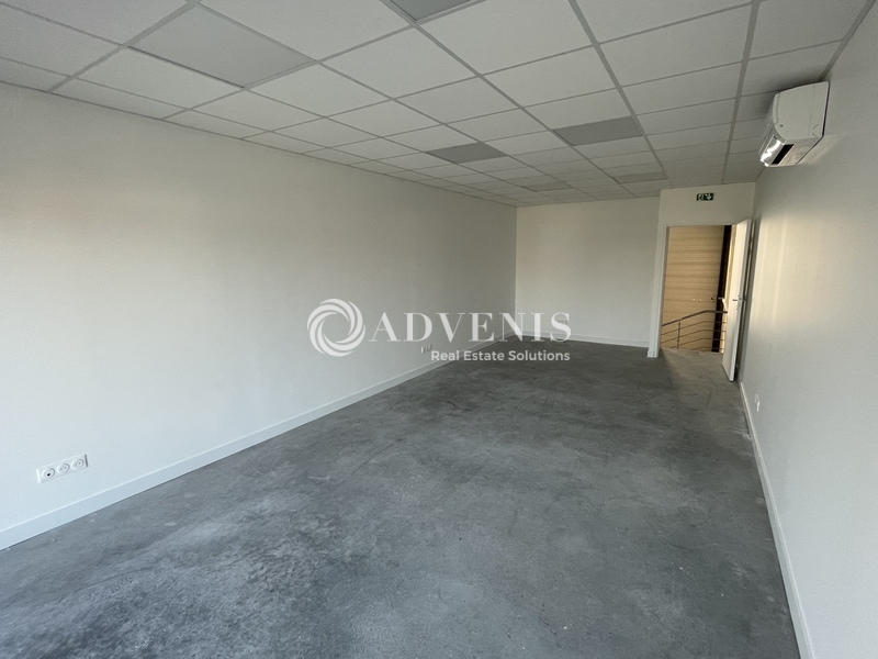 Vente Investisseur Activités Entrepôts BEYCHAC ET CAILLAU (33750) - Photo 4