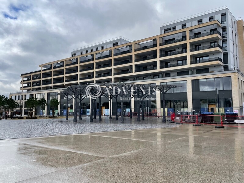 Location Commerces BORDEAUX (33100) - Photo 1