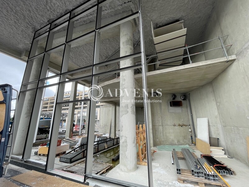 Location Commerces BORDEAUX (33100) - Photo 3