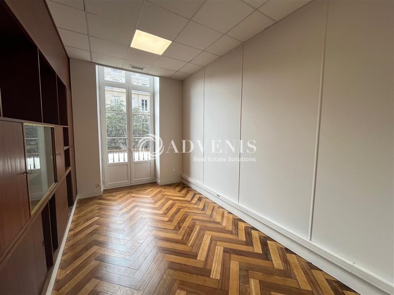 Location Bureaux BORDEAUX (33000) - Photo 2