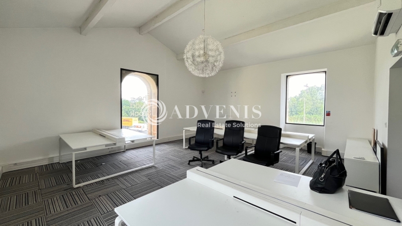 Location Bureaux LORMONT (33310) - Photo 2