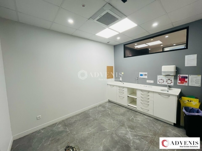 Location Commerces BORDEAUX (33000) - Photo 4