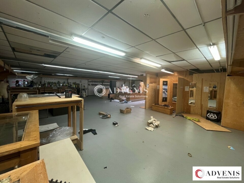 Location Commerces BORDEAUX (33000) - Photo 3