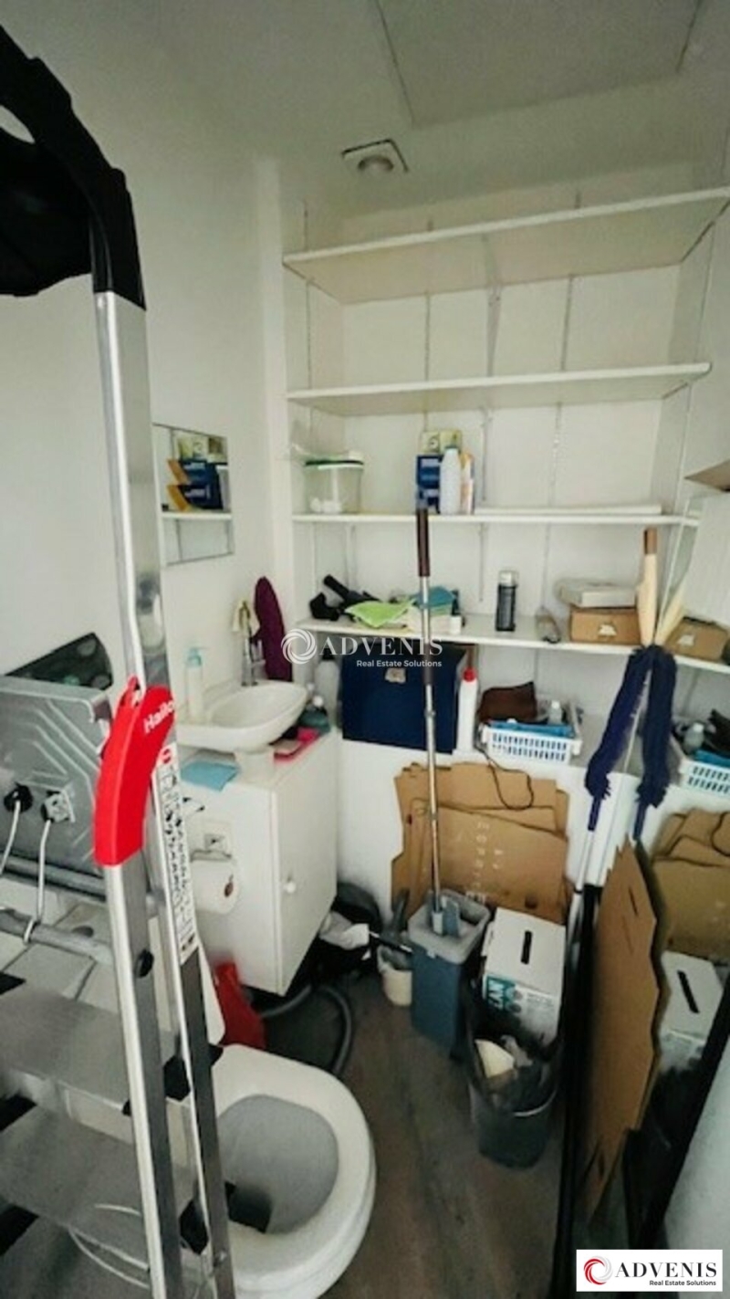 Location Commerces BORDEAUX (33300) - Photo 4