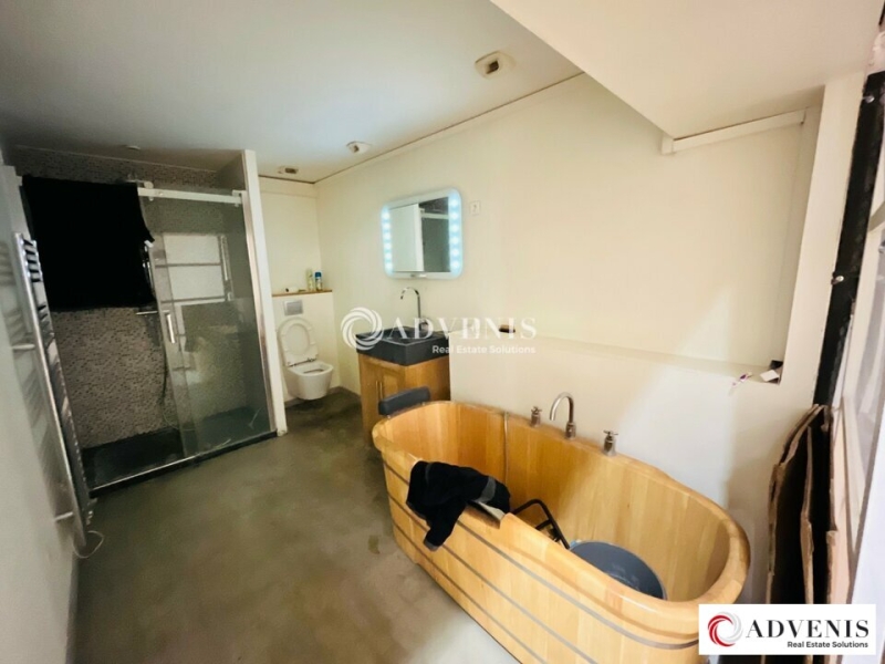 Location Commerces BORDEAUX (33300) - Photo 11