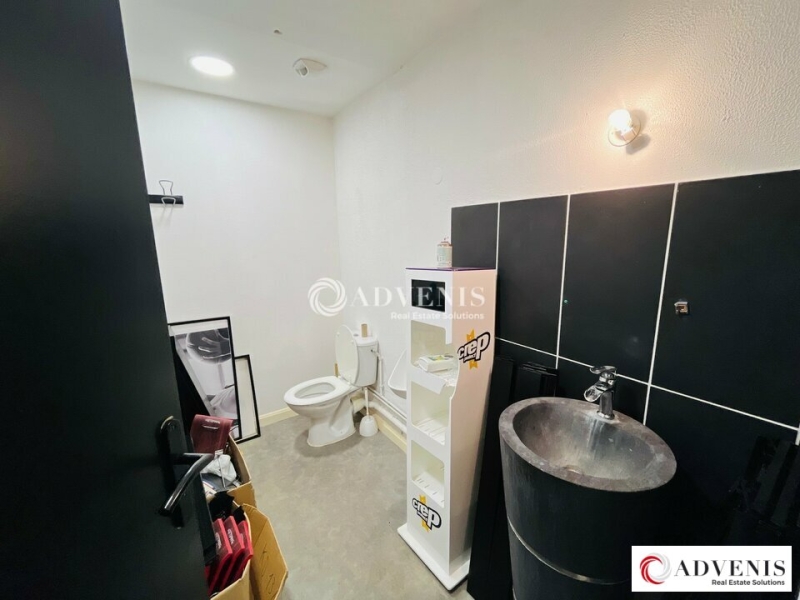 Location Commerces BORDEAUX (33300) - Photo 5