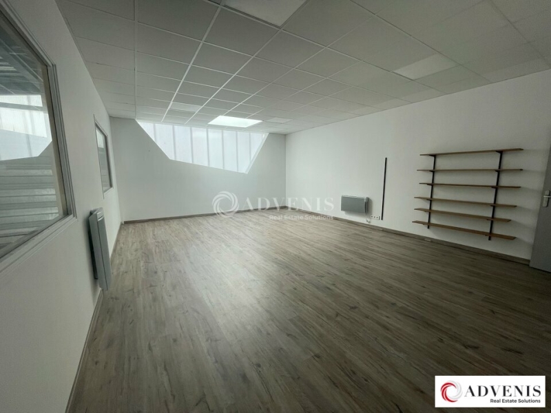 Location Activités Entrepôts LE TAILLAN MEDOC (33320) - Photo 4