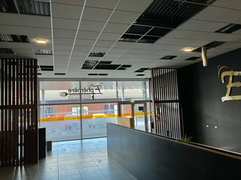 Location Commerces MERIGNAC (33700) - Photo 4